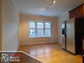 3246 N Clifton Ave, Unit #3246-E3 Apartamentos