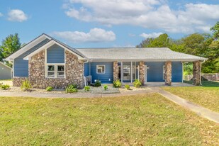 4591 Congo Rd in Benton, AR - Building Photo
