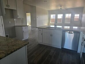 1350 Wyatt St in Waxahachie, TX - Building Photo - Building Photo