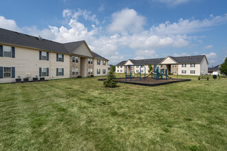 Horizon at Hillcrest Apartments in Findlay, OH - Foto de edificio - Building Photo