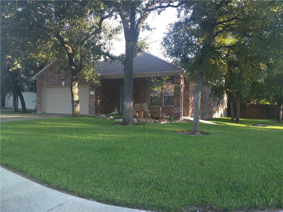 3700 Tall Cedars Rd in Cedar Park, TX - Building Photo