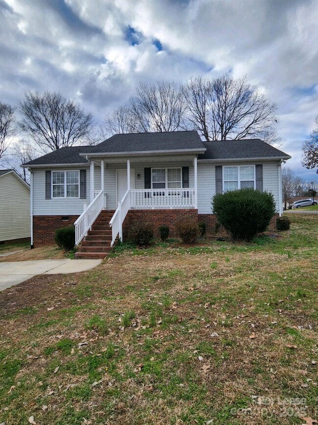 5127 Daffodil Ln in Concord, NC - Building Photo - Building Photo
