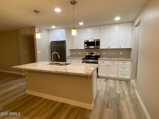 property at 1814 E Randall Dr