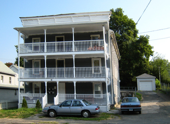 66 Prospect St in Naugatuck, CT - Building Photo - Building Photo