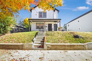 2809 E Riverside Dr in Indianapolis, IN - Building Photo