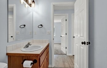 3366 Merryvale Rd in Eugene, OR - Building Photo - Building Photo