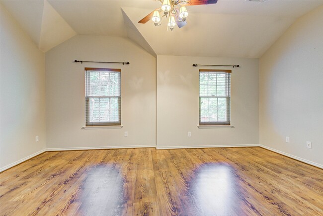 property at 14 Newberry Trail Ct