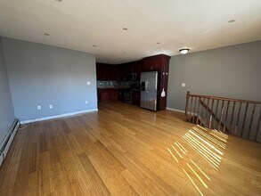 14124 181st St, Unit 1 in Springfield Gardens, NY - Building Photo - Building Photo
