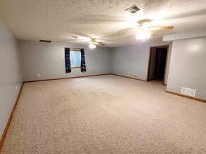 1301 Sierra Dr in Salina, KS - Building Photo - Building Photo