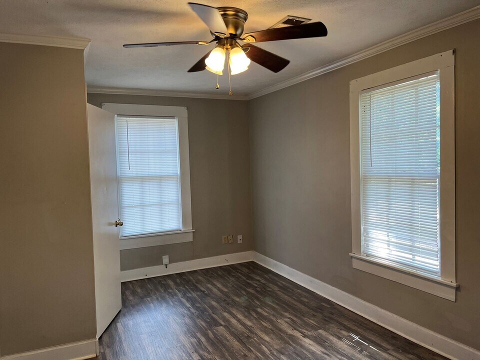 409 N Madison St in Tupelo, MS - Building Photo