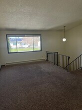 14010 E Broadway Ave in Spokane Valley, WA - Building Photo - Building Photo