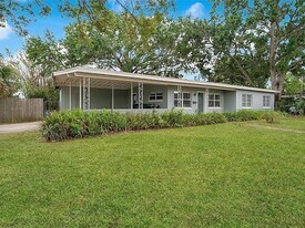 712 Malone Dr in Orlando, FL - Building Photo