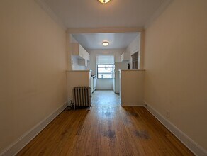2338 N Spaulding Ave in Chicago, IL - Building Photo - Building Photo