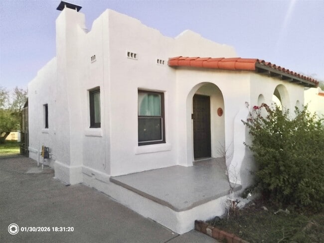 2409 E Mabel St in Tucson, AZ - Building Photo - Building Photo