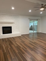 228 E Greenfield Dr in Wake Village, TX - Building Photo