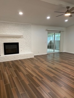 228 E Greenfield Dr in Wake Village, TX - Building Photo