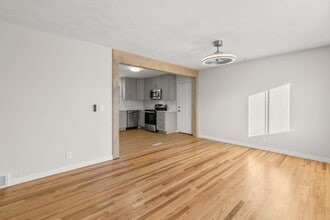 4622 Parkview Dr in Omaha, NE - Building Photo - Building Photo