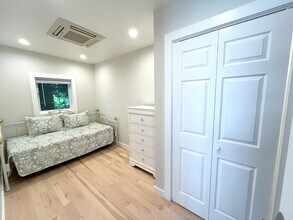 113 Plymouth Ave, Unit ADU in San Carlos, CA - Building Photo - Building Photo