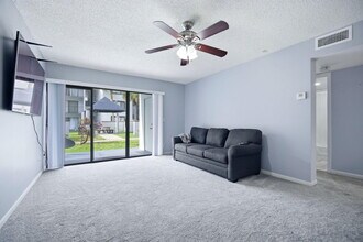 9244 W Atlantic Blvd in Coral Springs, FL - Building Photo - Building Photo