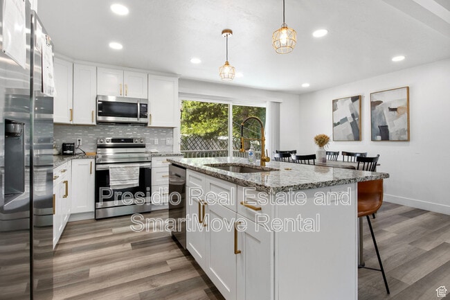 8485 S 1575 E in Sandy, UT - Building Photo - Building Photo