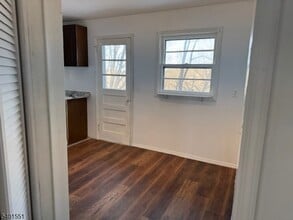 59 Lakeview Dr in Wantage, NJ - Foto de edificio - Building Photo