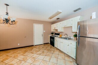 11811 Fawn Dr in Laredo, TX - Building Photo - Building Photo