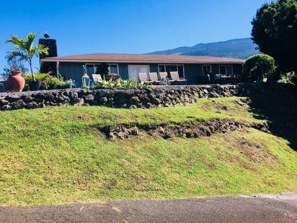 property at 458 Naalae Rd