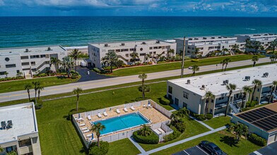 2050 Atlantic St in Melbourne Beach, FL - Building Photo - Building Photo