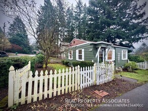 533 N 137th St in Seattle, WA - Building Photo - Building Photo