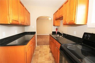 420 Elm St in Woonsocket, RI - Building Photo - Building Photo