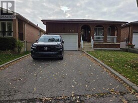 1622 Anworld Ct in Mississauga, ON - Building Photo