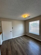 6428 NW Arrowhead Dr in Lawton, OK - Building Photo - Building Photo