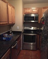 28 Symphony Rd, Unit 4 in Boston, MA - Building Photo