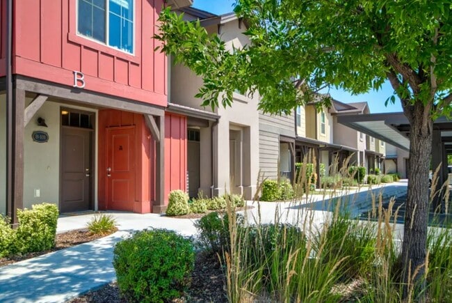 Linder Springs Townhomes