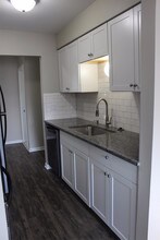 10015 Groh Rd-Unit -6 - UPG+ in Grosse Ile Township, MI - Building Photo - Building Photo