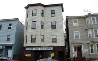 1578 Tremont St in Boston, MA - Building Photo