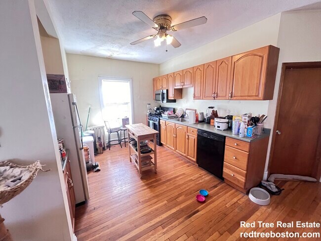 3 Foster St, Unit 2L in Boston, MA - Foto de edificio - Building Photo