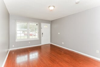 5049 Yearling Ln in Jacksonville, FL - Building Photo - Building Photo