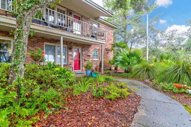 411 St Charles Ct in Charleston, SC - Building Photo - Building Photo