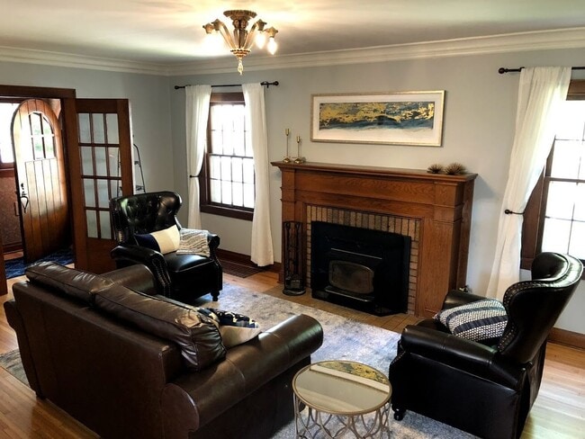 834 1st St NW in Rochester, MN - Foto de edificio - Building Photo