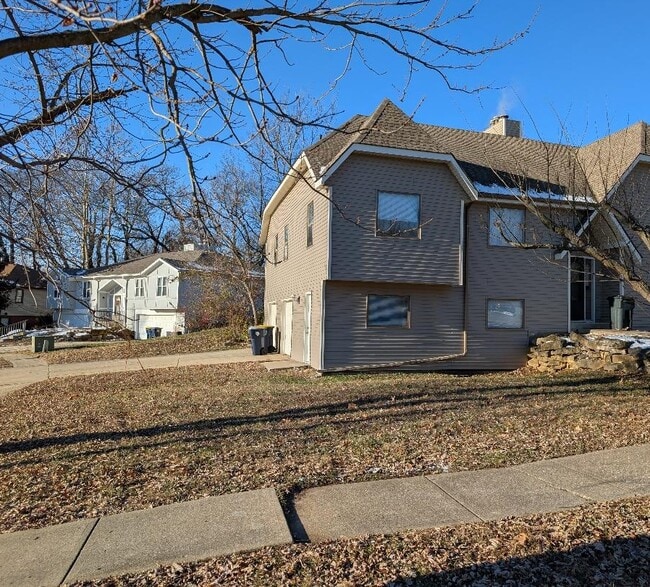 property at 6601 NW 70th St