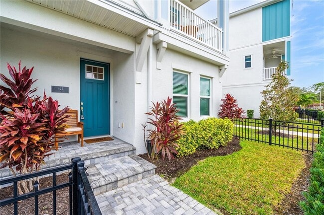 421 Gowdy Rd in Sarasota, FL - Foto de edificio - Building Photo