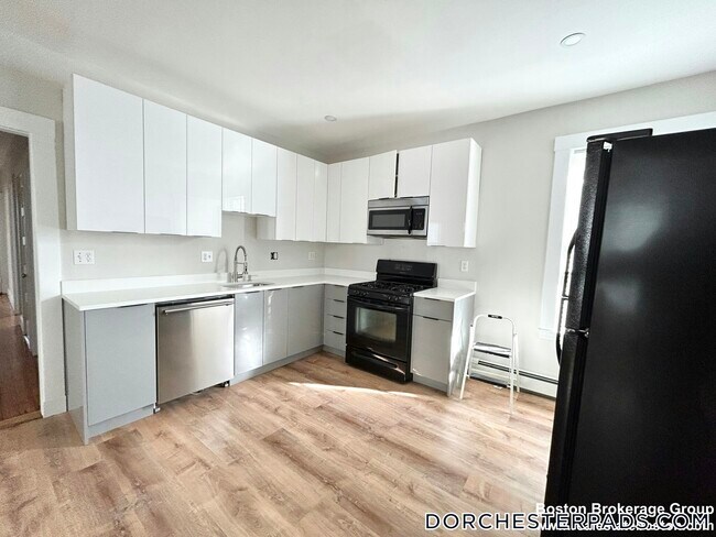 24 Willis St in Boston, MA - Building Photo - Building Photo