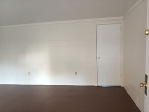 1517 E Residence Ave in Albany, GA - Building Photo - Building Photo