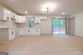 4396 Greenleaf Cir SW in Atlanta, GA - Building Photo - Building Photo