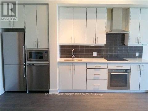 75 The Donway W in Toronto, ON - Building Photo - Building Photo