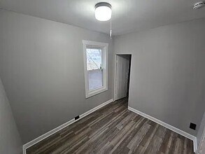 2330 W 30th St in Cleveland, OH - Building Photo - Building Photo