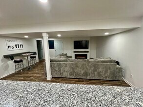 1388 Mamerow Ln W in Oconomowoc, WI - Building Photo - Building Photo