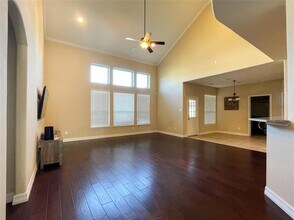 5534 Mangrove Creek Ln in Sugar Land, TX - Building Photo - Building Photo