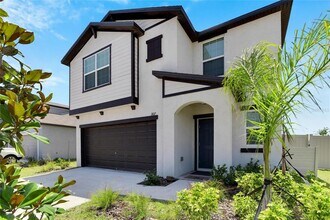 3107 Oyster Cv St in Wimauma, FL - Building Photo - Building Photo